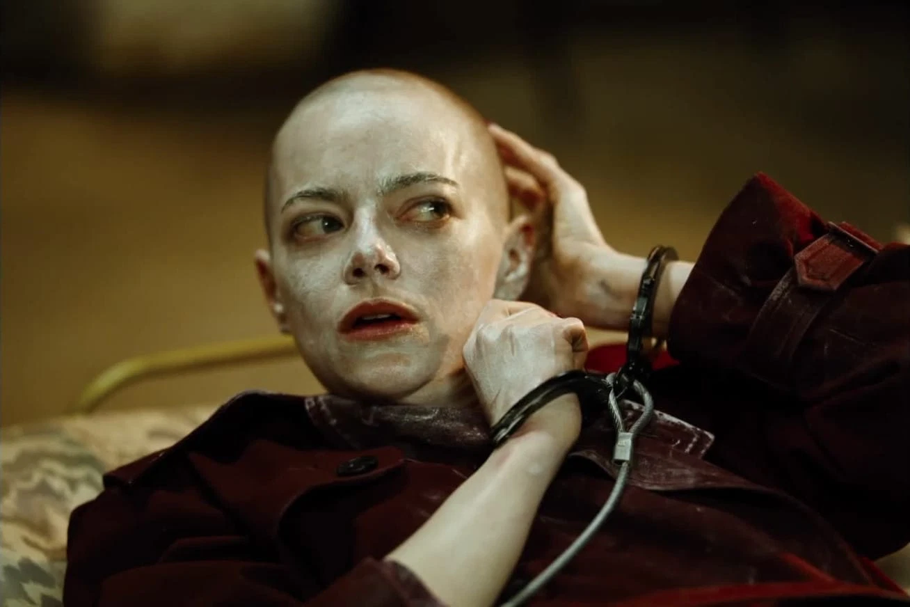 Bugonia: a Lanthimos le falta un cuarto para el kilo, pero Maussan estará feliz